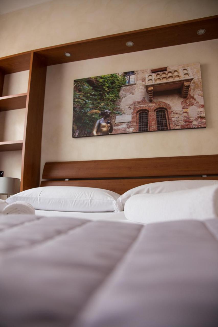 Gatto Romeo Apartments Verona Exterior foto