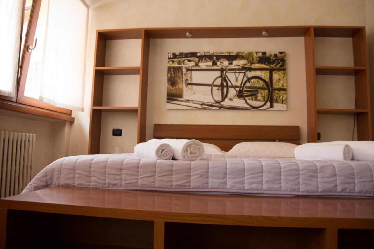 Gatto Romeo Apartments Verona Exterior foto